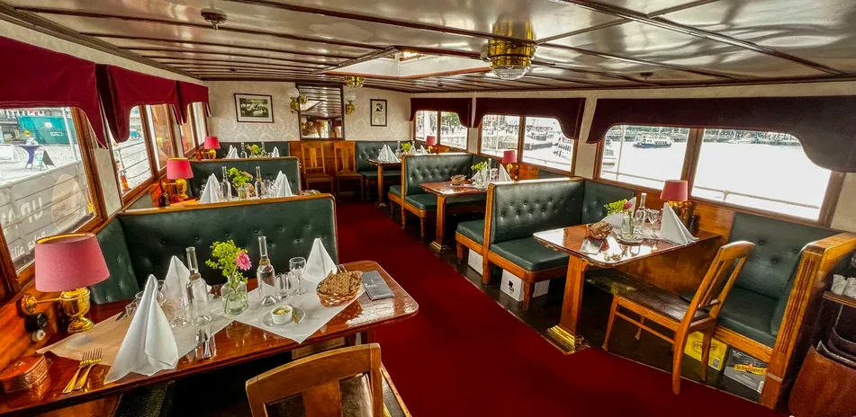 Music tour boat blidösund inside