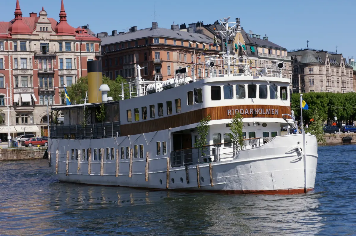 Midsummer celebration on a boat in the archipelago