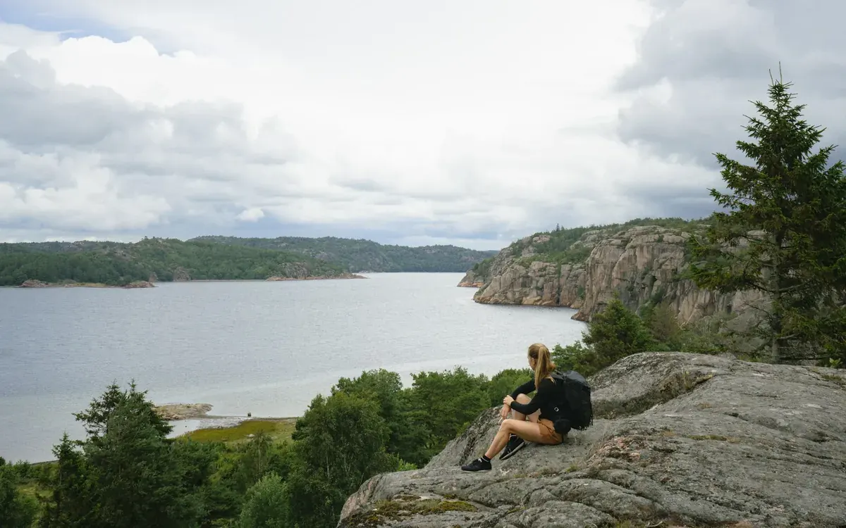 Hiking trail in the Stockholm Archipelago